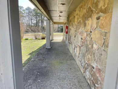 INVESTMENT OPPORTUNITY in the heart of Fairfield Bay!!  5 out of on Mountain Ranch Golf Club in Arkansas - for sale on GolfHomes.com, golf home, golf lot