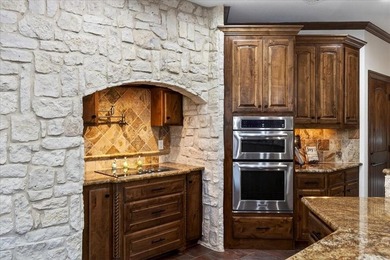 This immaculate, updated waterfront home in the exclusive on Pinnacle Golf and Boat Club in Texas - for sale on GolfHomes.com, golf home, golf lot