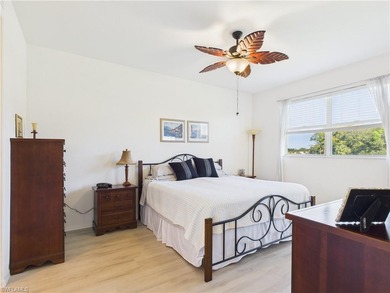 LOCATED JUST 5 MILES FROM DOWNTOWN NAPLES FL & 5TH AVE + on Glen Eagle Golf and Country Club in Florida - for sale on GolfHomes.com, golf home, golf lot