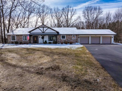 Beautifully updated, sprawling ranch situated on 2.73 acres on Thornberry Creek At Oneida in Wisconsin - for sale on GolfHomes.com, golf home, golf lot