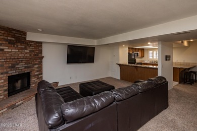 Beautifully located townhome/condo in one of Lake Havasu's most on London Bridge Golf Course in Arizona - for sale on GolfHomes.com, golf home, golf lot