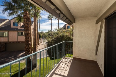 Beautifully located townhome/condo in one of Lake Havasu's most on London Bridge Golf Course in Arizona - for sale on GolfHomes.com, golf home, golf lot