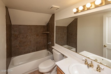 Beautifully located townhome/condo in one of Lake Havasu's most on London Bridge Golf Course in Arizona - for sale on GolfHomes.com, golf home, golf lot