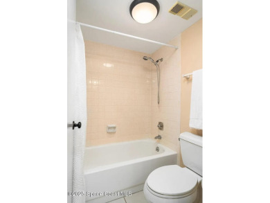 Welcome to your redone first-floor condo in the highly desirable on Mallards Landing Golf Course in Florida - for sale on GolfHomes.com, golf home, golf lot