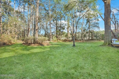 Located in Royal Pines, public golf community on Lady's Island on Ladys Island Country Club in South Carolina - for sale on GolfHomes.com, golf home, golf lot