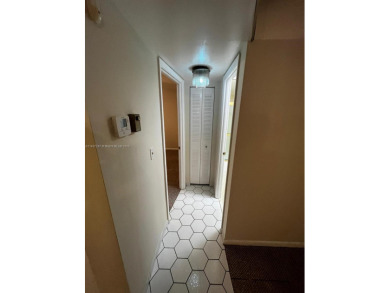 +55 COMMUNITY, NICE UNIT, WATER VIEW, LOCATION, LOCATION on Sunrise Lakes Phase III in Florida - for sale on GolfHomes.com, golf home, golf lot
