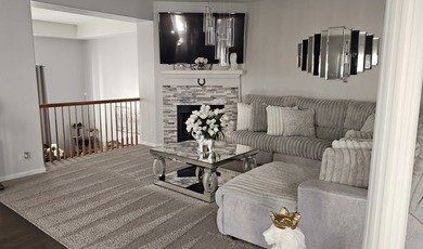 Largest River Bend end-unit townhome with 3 levels of living on River Bend Golf Club in Illinois - for sale on GolfHomes.com, golf home, golf lot