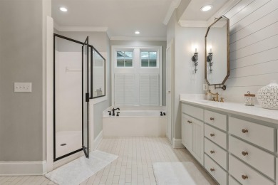NEWLY RENOVATED TOWNHOME IN THE HEART OF REYNOLDS LAKE OCONEE! on Reynolds Lake Oconee - The Oconee in Georgia - for sale on GolfHomes.com, golf home, golf lot