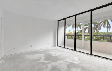 Welcome to your new home in sunny Boca Raton! This awesome on The Country Club At Boca Raton in Florida - for sale on GolfHomes.com, golf home, golf lot