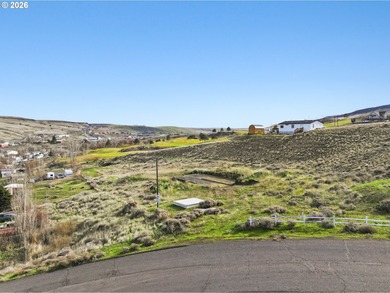 Rare opportunity to own a build-ready one-acre lot with on China Creek Golf Course in Oregon - for sale on GolfHomes.com, golf home, golf lot