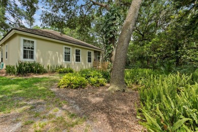 One or more photo(s) has been virtually staged. Great investment on Tampa Palms Golf and Country Club in Florida - for sale on GolfHomes.com, golf home, golf lot