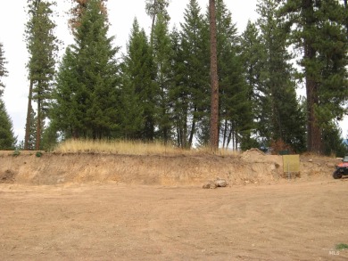 Don't miss this fantastic opportunity to own the last of only 4 on Terrace Lakes Golf Resort in Idaho - for sale on GolfHomes.com, golf home, golf lot