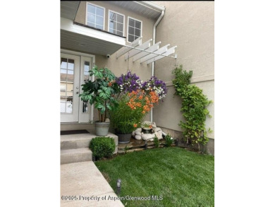 This two story townhome is in excellent condition, with stylish on Lakota Canyon Ranch and Golf Club in Colorado - for sale on GolfHomes.com, golf home, golf lot