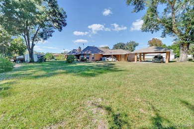 Brand New ROOF!!! This charming 3-bedroom, 3-bathroom residence on Inverness Golf and Country Club in Florida - for sale on GolfHomes.com, golf home, golf lot