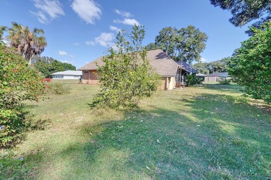 Brand New ROOF!!! This charming 3-bedroom, 3-bathroom residence on Inverness Golf and Country Club in Florida - for sale on GolfHomes.com, golf home, golf lot