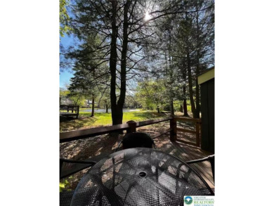 Escape. Earn. Enjoy. This end-unit townhome filled with modern on Jack Frost National Golf Course in Pennsylvania - for sale on GolfHomes.com, golf home, golf lot