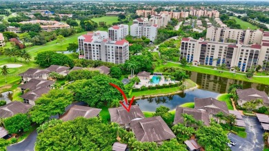 Lovely 2 bedroom, 2 bath Cayman model on the second floor on Boca Pointe Country Club in Florida - for sale on GolfHomes.com, golf home, golf lot