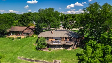 This timeless all-brick 6,973 sq. ft. ranch home with a on Buena Vista Golf Course in Illinois - for sale on GolfHomes.com, golf home, golf lot