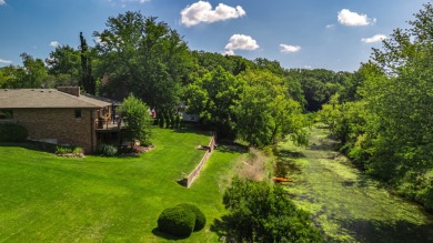 This timeless all-brick 6,973 sq. ft. ranch home with a on Buena Vista Golf Course in Illinois - for sale on GolfHomes.com, golf home, golf lot