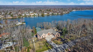Welcome to a beautifully maintained ranch home, ideally situated on Heatherhurst Golf Course in Tennessee - for sale on GolfHomes.com, golf home, golf lot
