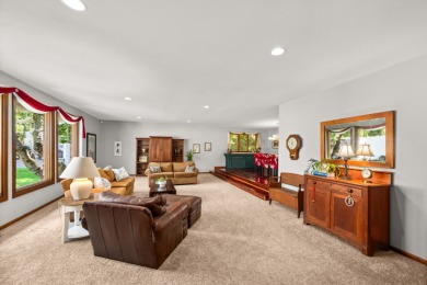This timeless all-brick 6,973 sq. ft. ranch home with a on Buena Vista Golf Course in Illinois - for sale on GolfHomes.com, golf home, golf lot