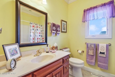 Welcome to a beautifully maintained ranch home, ideally situated on Heatherhurst Golf Course in Tennessee - for sale on GolfHomes.com, golf home, golf lot
