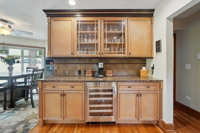 Spectacular, 5 bed, 5.5 bath home nestled in Seans Woods! on Springfield Country Club in Ohio - for sale on GolfHomes.com, golf home, golf lot