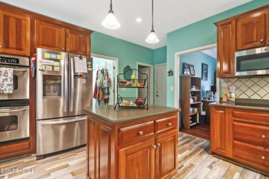 Welcome to a beautifully maintained ranch home, ideally situated on Heatherhurst Golf Course in Tennessee - for sale on GolfHomes.com, golf home, golf lot