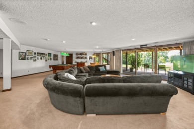 This timeless all-brick 6,973 sq. ft. ranch home with a on Buena Vista Golf Course in Illinois - for sale on GolfHomes.com, golf home, golf lot
