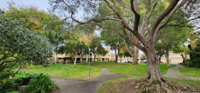 Welcome to this charming 3-bedroom, 1.5-bathroom townhouse on Chuck Corica Golf Complex in California - for sale on GolfHomes.com, golf home, golf lot