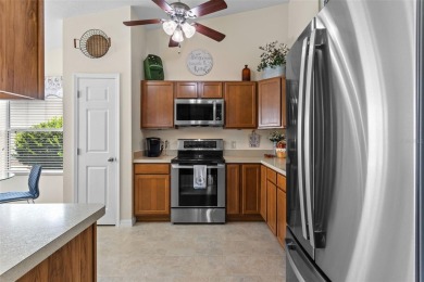 **NEW ROOF** Welcome to 2542 Eldon Place--a beautifully on Glenview Championship Golf and Country Club in Florida - for sale on GolfHomes.com, golf home, golf lot