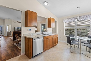 **NEW ROOF** Welcome to 2542 Eldon Place--a beautifully on Glenview Championship Golf and Country Club in Florida - for sale on GolfHomes.com, golf home, golf lot