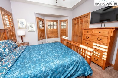 Welcome to The Reserve II at Sugar Mountain!

Experience on Sugar Mountain Golf Course in North Carolina - for sale on GolfHomes.com, golf home, golf lot