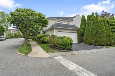 Don't miss this rare opportunity to own a beautifully maintained on Harbor Links Golf Course - Harbor Links in New York - for sale on GolfHomes.com, golf home, golf lot