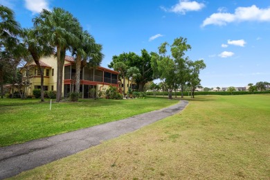 Welcome to this spacious 2-bedroom, 2-bath townhouse in the on Boca Delray Golf and Country Club in Florida - for sale on GolfHomes.com, golf home, golf lot