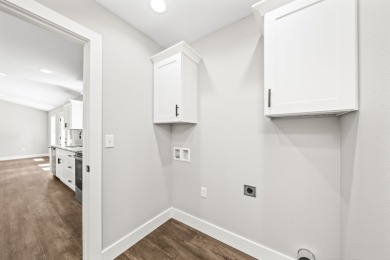 New Construction in Lake Tansi - Modern Comfort on 2 Lots!  Be on Lake Tansi Village Country Club in Tennessee - for sale on GolfHomes.com, golf home, golf lot