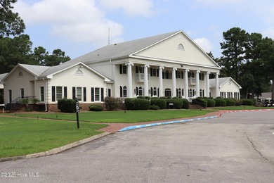 FIRST FLOOR END UNIT! Well maintained, bright and nicely on Brunswick Plantation and Golf Resorts in North Carolina - for sale on GolfHomes.com, golf home, golf lot