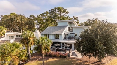 Welcome to 34 Windjammer, a stunning property located on the on Harbour Town Golf Links in South Carolina - for sale on GolfHomes.com, golf home, golf lot