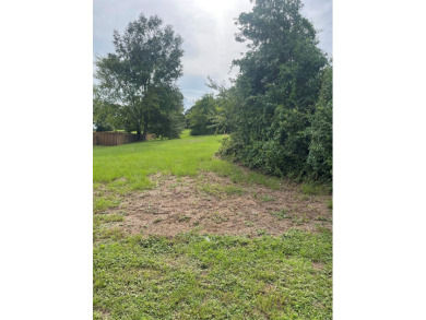 This ready to build lot in the Country Club of Alabama is on Red Eagle Golf Course in Alabama - for sale on GolfHomes.com, golf home, golf lot