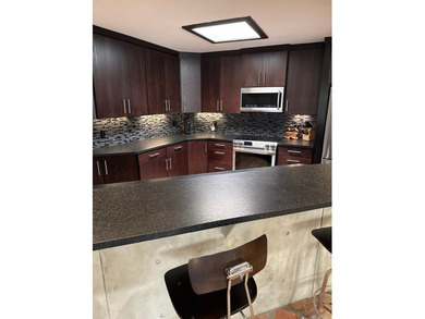 Welcome to effortless luxury living in this updated, lock and on Green Tree Country Club in Texas - for sale on GolfHomes.com, golf home, golf lot