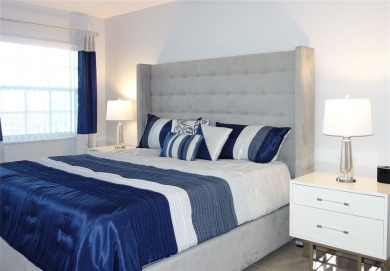 Beautifully updated top-floor 2/2 condo on Palm Aire's Oaks Lane on Palm-Aire Country Club and Resort - Palms in Florida - for sale on GolfHomes.com, golf home, golf lot