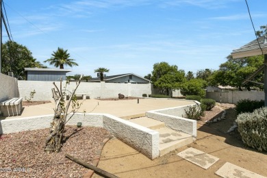 Tucked into a highly convenient pocket of North Central Phoenix on Pointe Golf Course on Lookout Mountain in Arizona - for sale on GolfHomes.com, golf home, golf lot