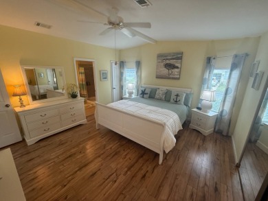 This beautiful Palm Harbor stucco is ready for new owners to on Del Tura Golf and Country Club in Florida - for sale on GolfHomes.com, golf home, golf lot