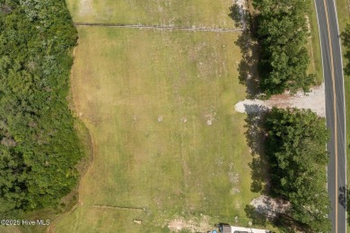Just 10 minutes from the BEACH and close to GOLF, BOATING on Star Hill Golf Club  in North Carolina - for sale on GolfHomes.com, golf home, golf lot