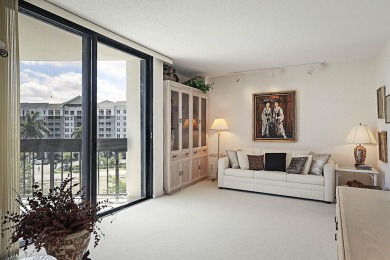 Welcome to this light-filled 2-bedroom, 2-bathroom condo in a on The President Country Club in Florida - for sale on GolfHomes.com, golf home, golf lot