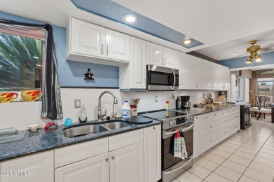 This is the largest townhome in Sun Lakes! 2 bed 2 bath home on Cottonwood Country Club in Arizona - for sale on GolfHomes.com, golf home, golf lot