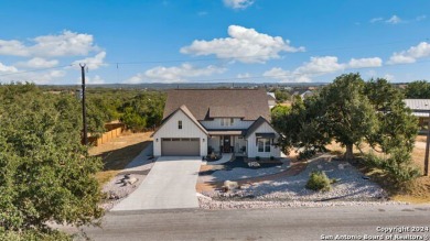 **With accepted offer, sellers are offering up to $9,700 for on Vaaler Creek Golf Club in Texas - for sale on GolfHomes.com, golf home, golf lot