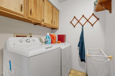 This is the largest townhome in Sun Lakes! 2 bed 2 bath home on Cottonwood Country Club in Arizona - for sale on GolfHomes.com, golf home, golf lot
