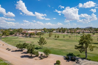 This is the largest townhome in Sun Lakes! 2 bed 2 bath home on Cottonwood Country Club in Arizona - for sale on GolfHomes.com, golf home, golf lot