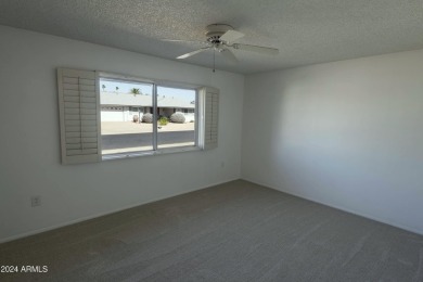 Beautifully renovated move-in ready 2 bedroom plus den in Sun on Sun City Lakes West and East in Arizona - for sale on GolfHomes.com, golf home, golf lot